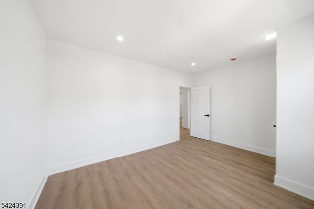 66 Girard Pl, Newark City, NJ 07108