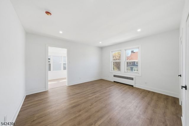66 Girard Pl, Newark City, NJ 07108