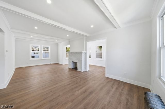 66 Girard Pl, Newark City, NJ 07108