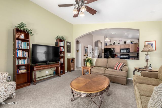 989 E TAYLOR Trail, San Tan Valley, AZ 85143