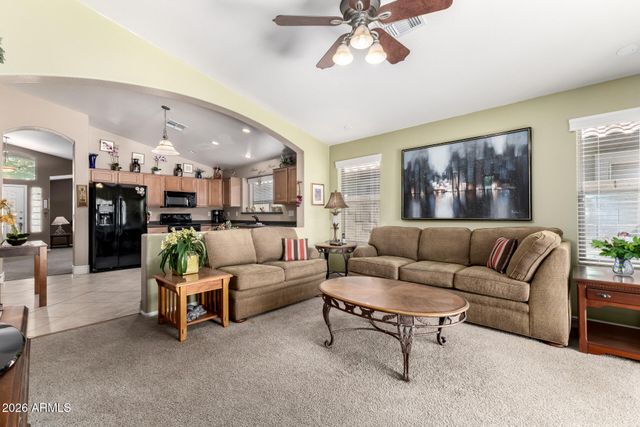 989 E TAYLOR Trail, San Tan Valley, AZ 85143