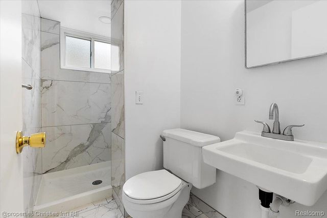 8912 Ardel Drive, Sterling Heights, MI 48314