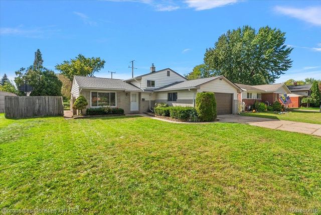 8912 Ardel Drive, Sterling Heights, MI 48314