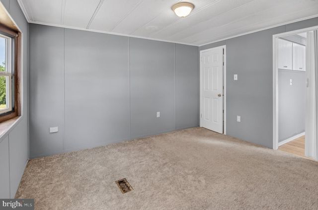 23 MAPLE DR, Newark, DE 19713