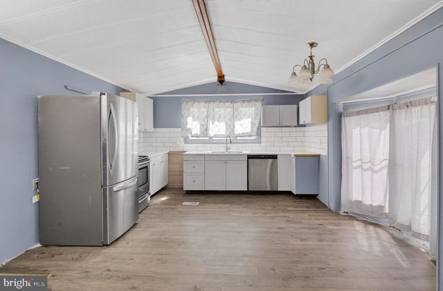 23 MAPLE DR, Newark, DE 19713
