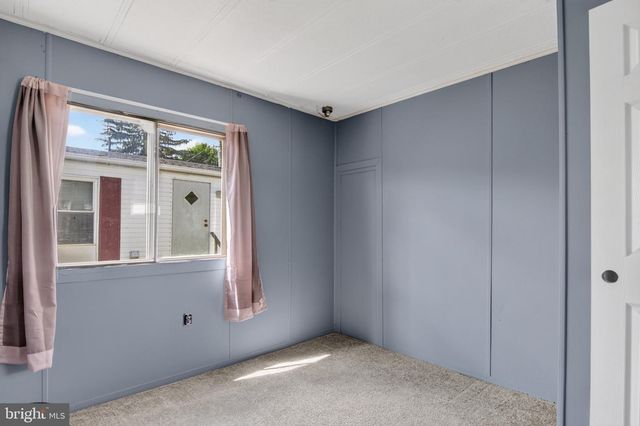 23 MAPLE DR, Newark, DE 19713
