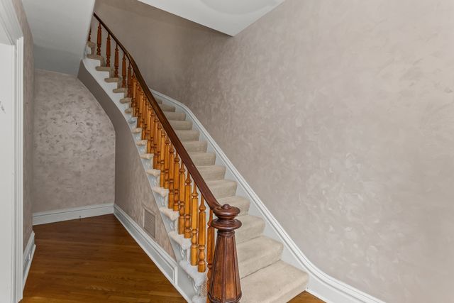 2236 Ridge Avenue, Evanston, IL 60201