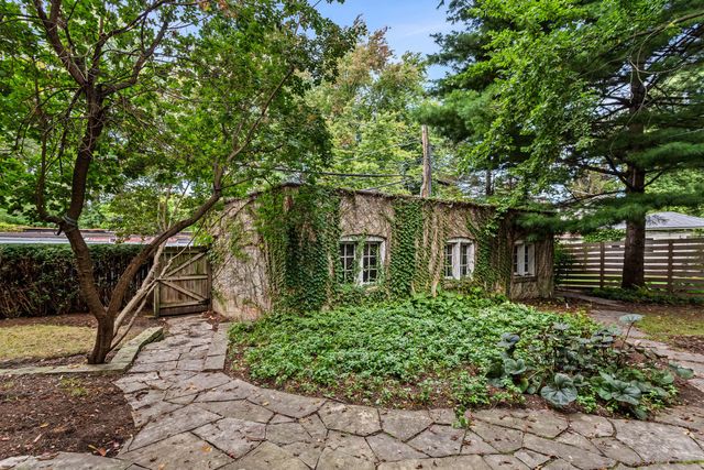 2236 Ridge Avenue, Evanston, IL 60201