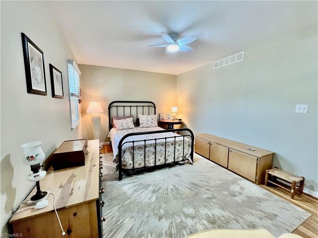 2407 Patriot Way B, Greensboro, NC 27408