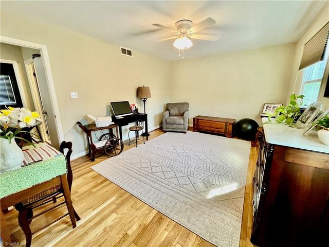 2407 Patriot Way B, Greensboro, NC 27408