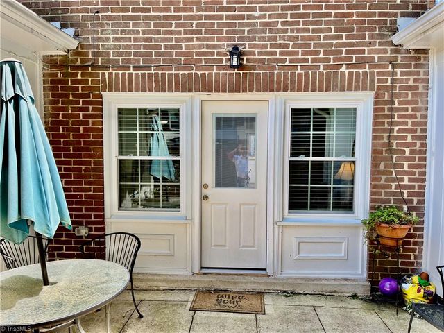 2407 Patriot Way B, Greensboro, NC 27408