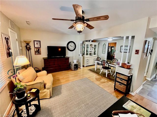2407 Patriot Way B, Greensboro, NC 27408