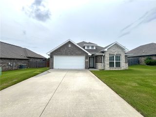 3661 Ambrosia Lane, Bentonville, AR 72712