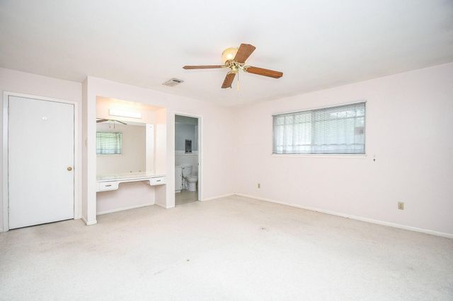 7719 Clarewood Drive, Houston, TX 77036