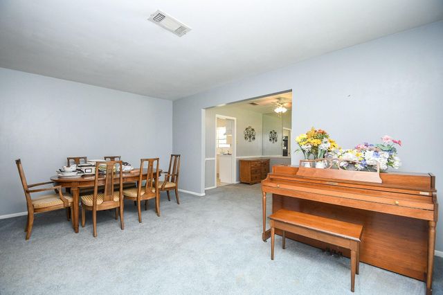 7719 Clarewood Drive, Houston, TX 77036