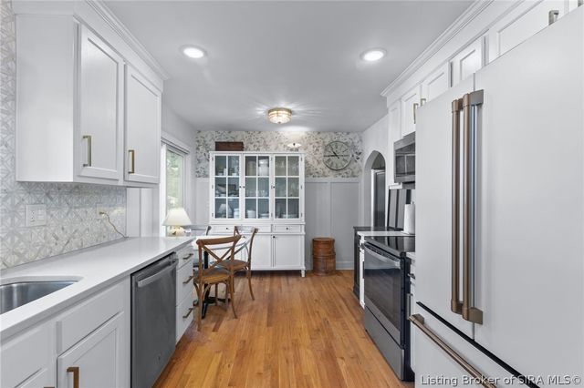 1901 Utica Pike, Jeffersonville, IN 47130