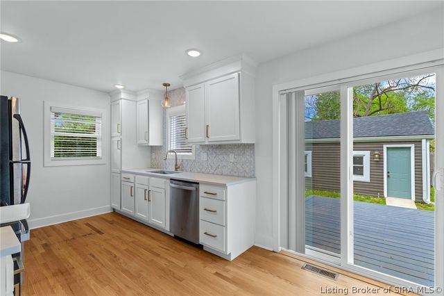 1901 Utica Pike, Jeffersonville, IN 47130