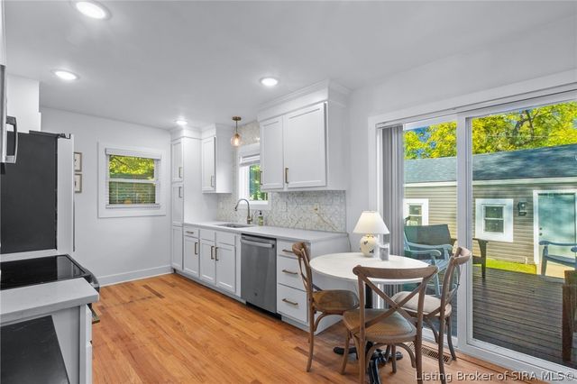 1901 Utica Pike, Jeffersonville, IN 47130