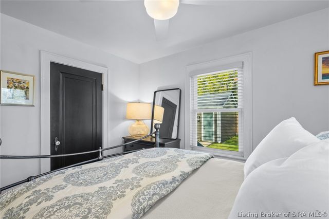 1901 Utica Pike, Jeffersonville, IN 47130