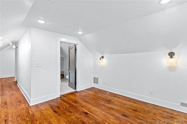 1901 Utica Pike, Jeffersonville, IN 47130