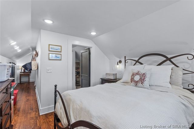 1901 Utica Pike, Jeffersonville, IN 47130