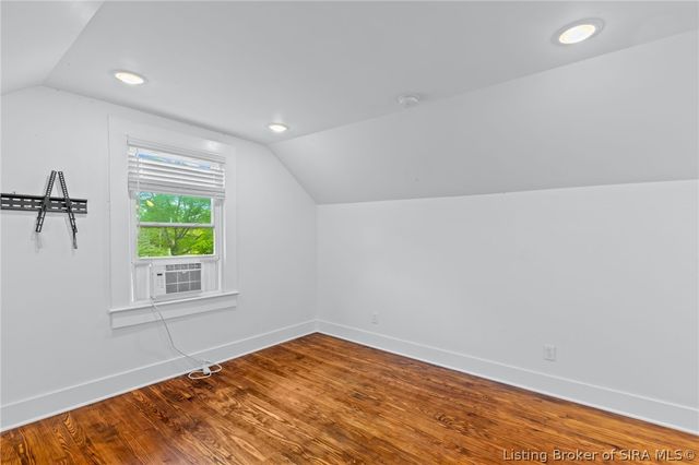 1901 Utica Pike, Jeffersonville, IN 47130