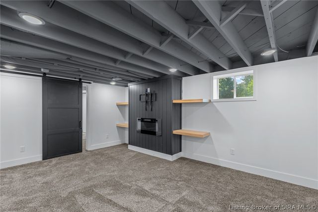 1901 Utica Pike, Jeffersonville, IN 47130