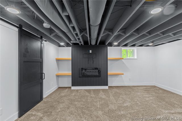 1901 Utica Pike, Jeffersonville, IN 47130