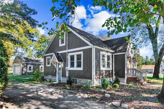 1901 Utica Pike, Jeffersonville, IN 47130