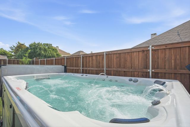 7670 Greenvalley Lane, Frisco, TX 75033