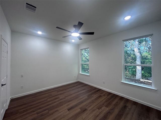 5717 San Jacinto Drive, Granbury, TX 76048