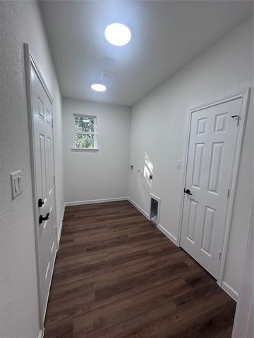 5717 San Jacinto Drive, Granbury, TX 76048