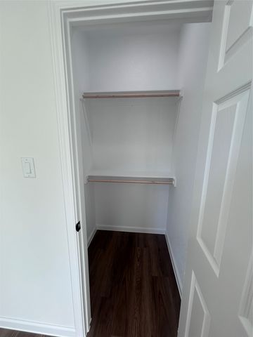 5717 San Jacinto Drive, Granbury, TX 76048