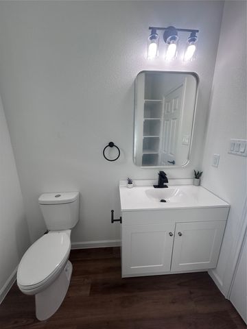 5717 San Jacinto Drive, Granbury, TX 76048