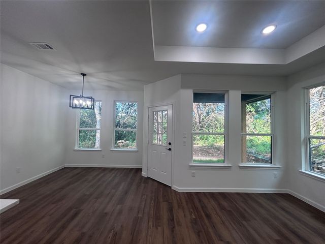 5717 San Jacinto Drive, Granbury, TX 76048