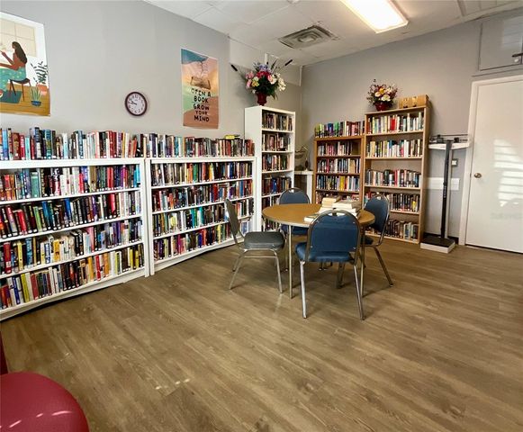 10004 TULIP STREET N, Pinellas Park, FL 33782