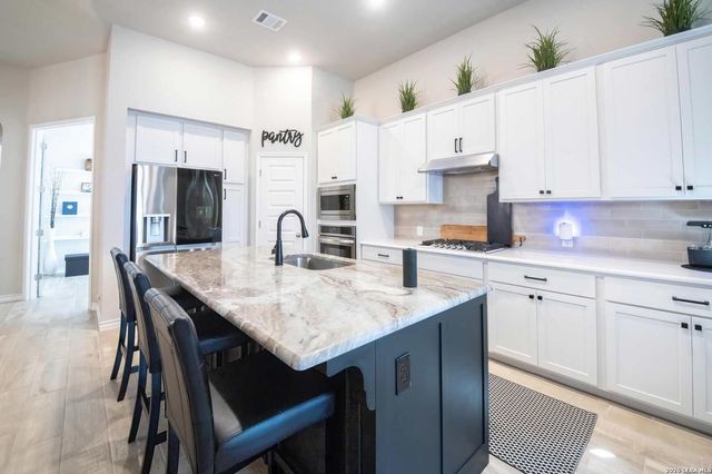 1647 BUCKNER PL, San Antonio, TX 78253
