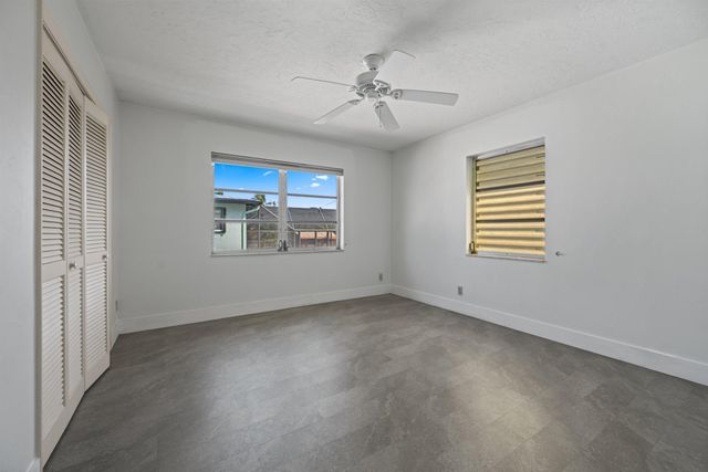5160 Lake Osborne Drive, Lake Worth, FL 33461