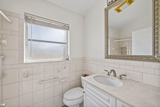 5160 Lake Osborne Drive, Lake Worth, FL 33461