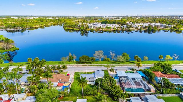 5160 Lake Osborne Drive, Lake Worth, FL 33461