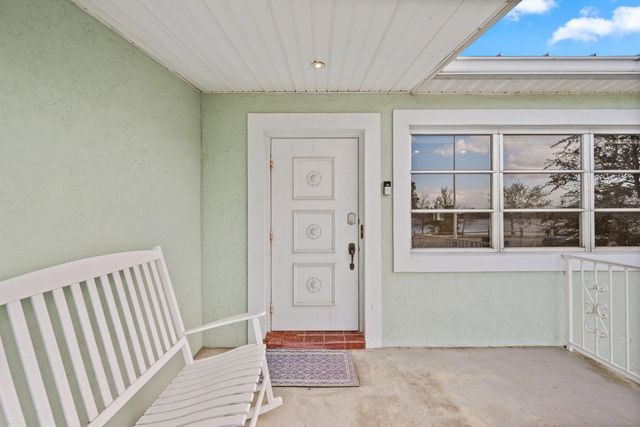5160 Lake Osborne Drive, Lake Worth, FL 33461