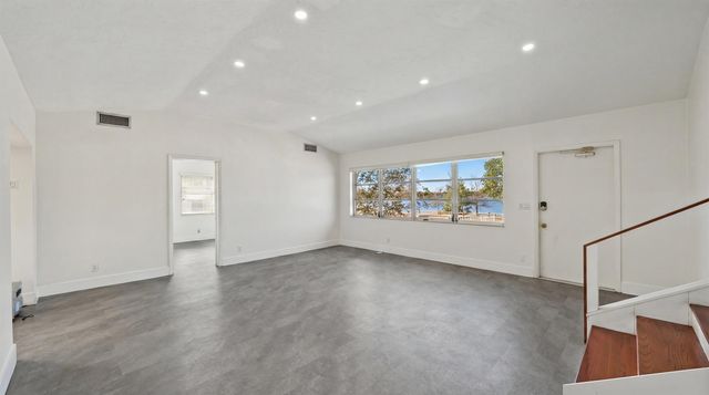 5160 Lake Osborne Drive, Lake Worth, FL 33461