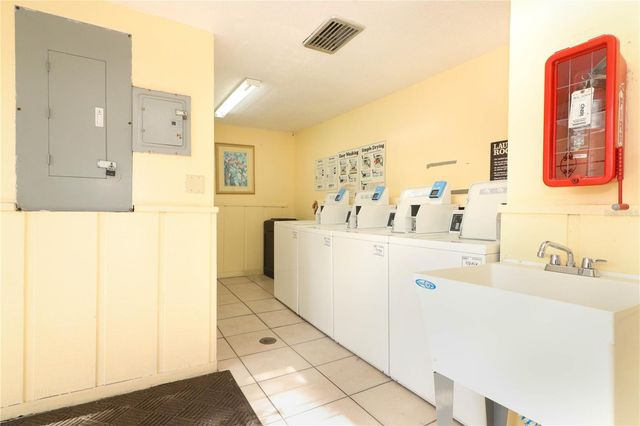 570 ORANGE DRIVE 51, Altamonte Springs, FL 32701
