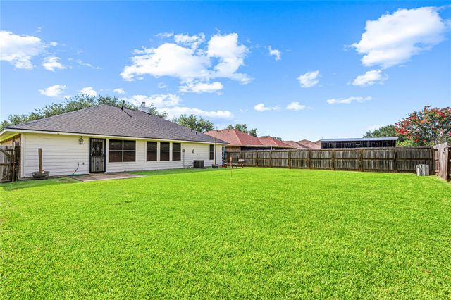 13515 Gospel Way, Houston, TX 77085