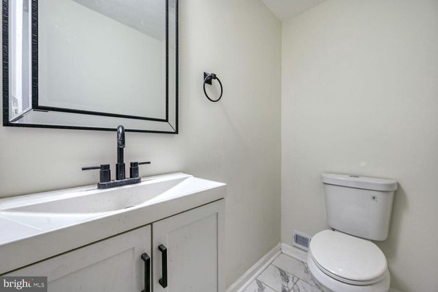 402 S EATON ST, Baltimore, MD 21224