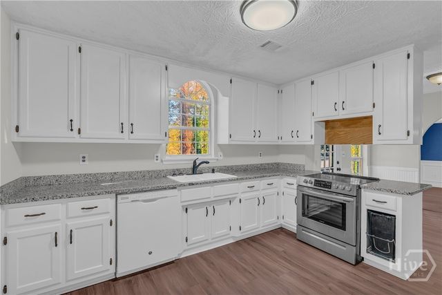 3112 Sycamore Way, Loganville, GA 30052