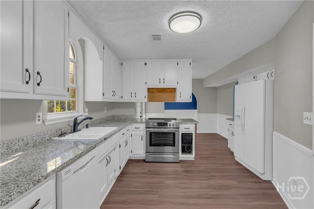 3112 Sycamore Way, Loganville, GA 30052