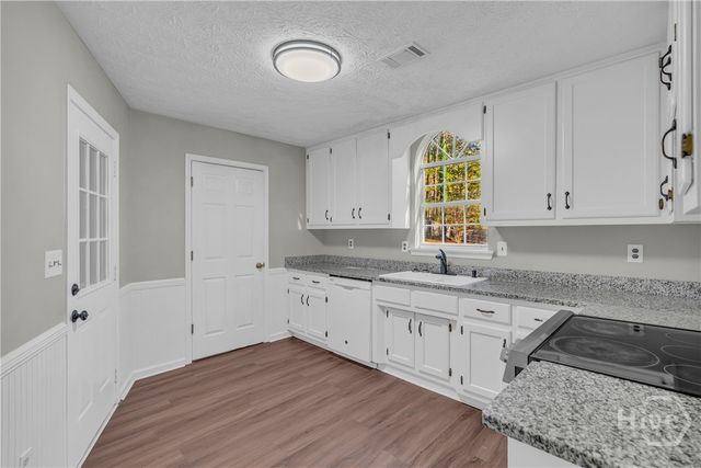 3112 Sycamore Way, Loganville, GA 30052