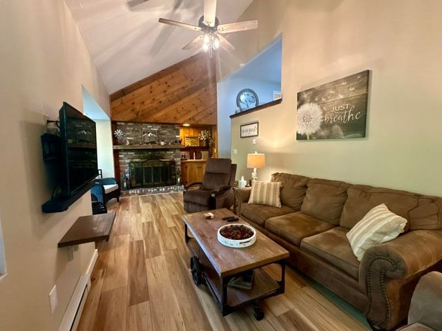 24 Condo Rd Unit 2, Campton, NH 03223