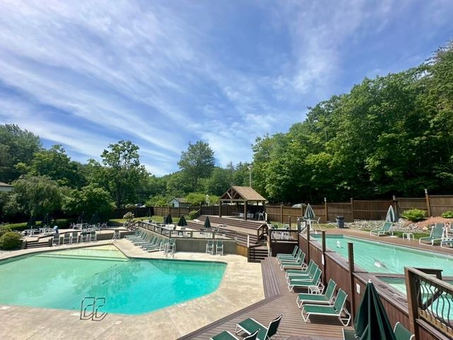 24 Condo Rd Unit 2, Campton, NH 03223